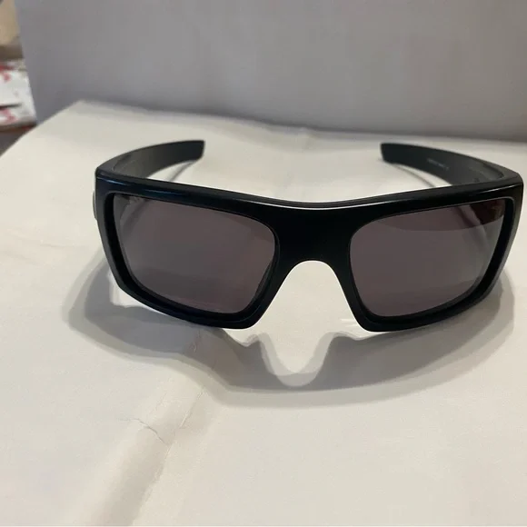 Oakley Det Cord safety rated sunglasses - Picture 1 of 7